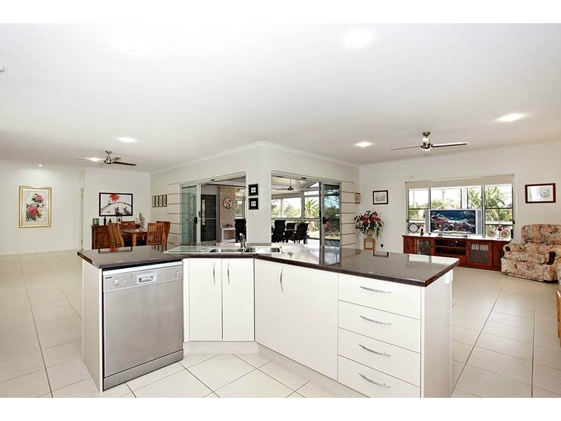 19-21 Hirst Court, Ningi QLD 4511