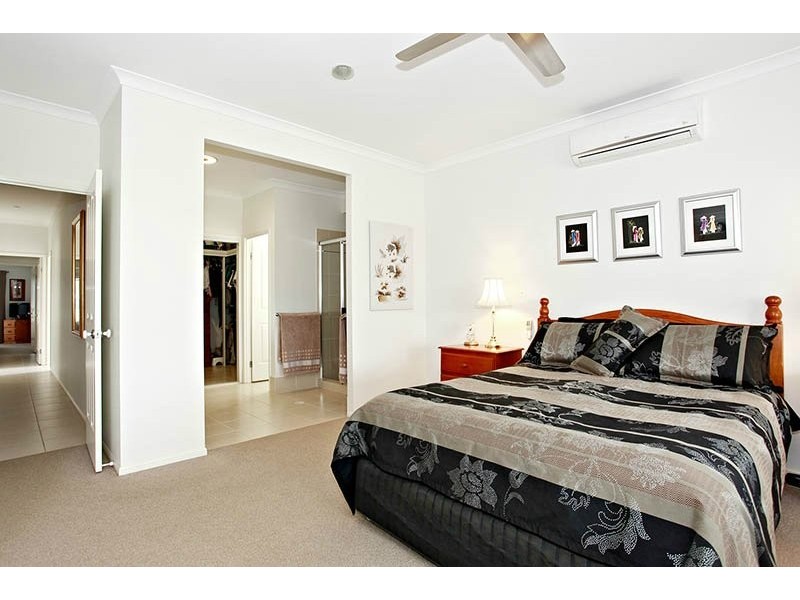 19-21 Hirst Court, Ningi QLD 4511