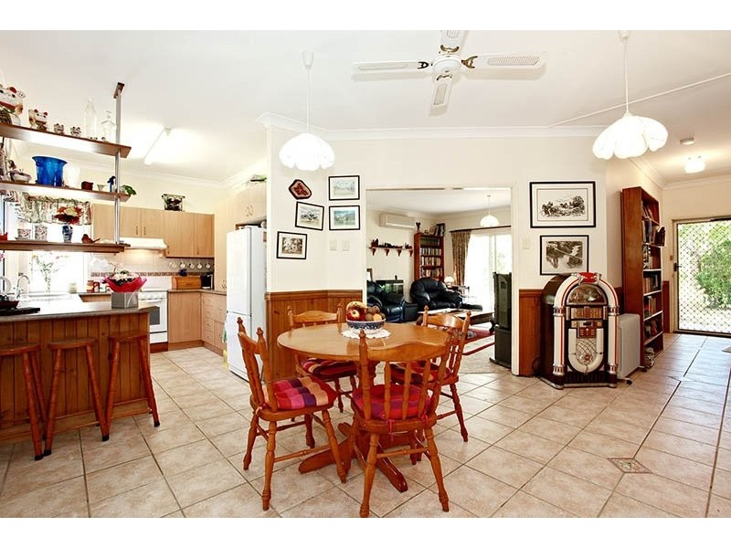 22-24 Wrenaus Way, Ningi QLD 4511