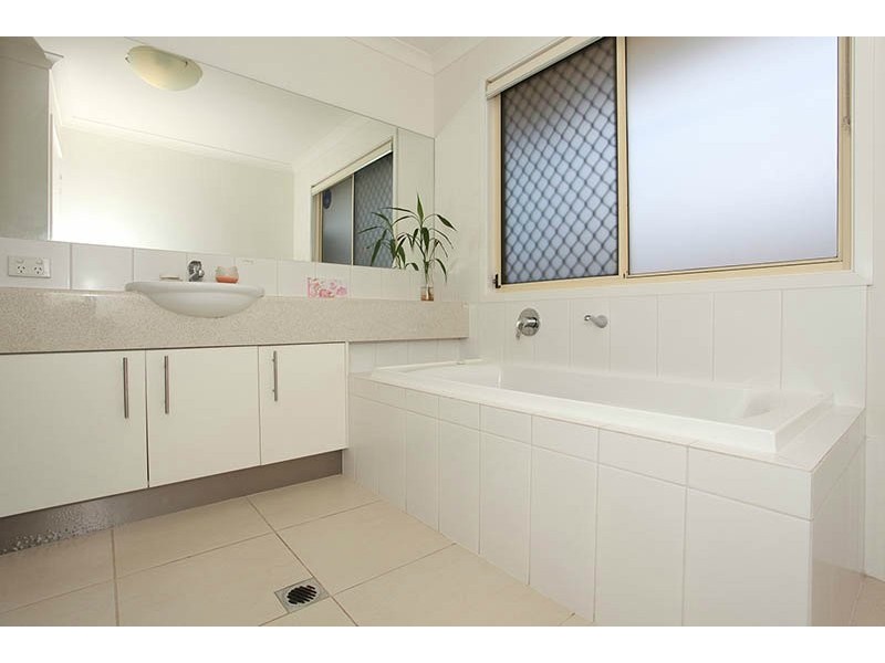 1/15 Adrian Street, Caboolture QLD 4510