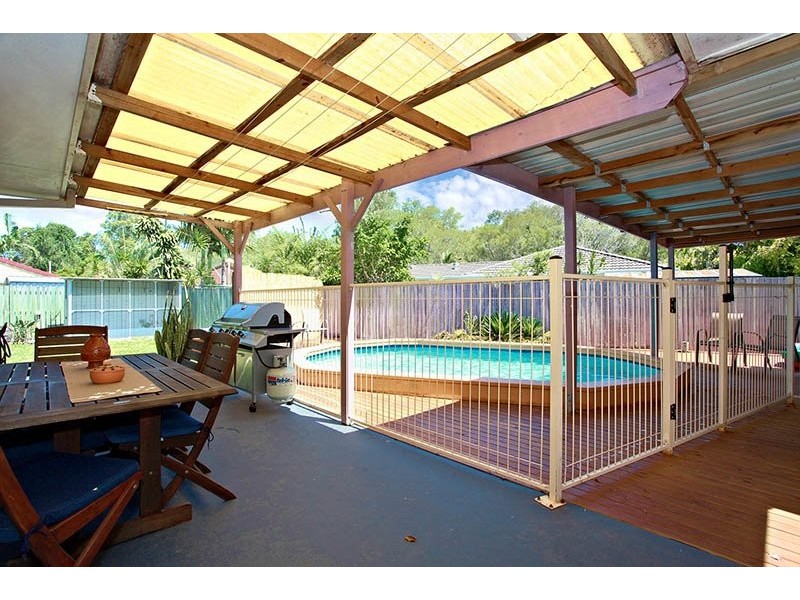 147 Moreton Tce, Beachmere QLD 4510