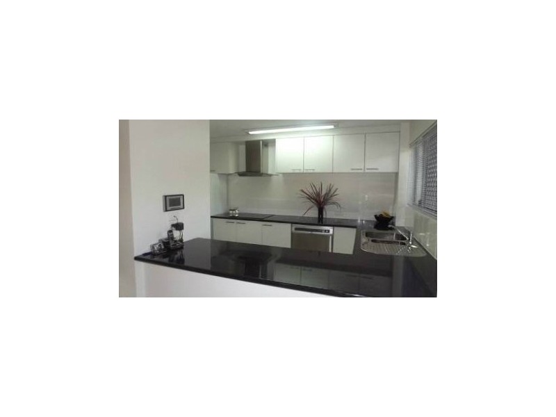 9B/10 Spinnaker Dr, Sandstone Point QLD 4511