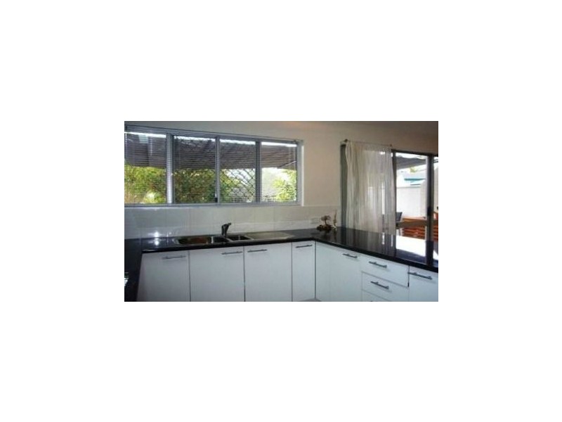 9B/10 Spinnaker Dr, Sandstone Point QLD 4511