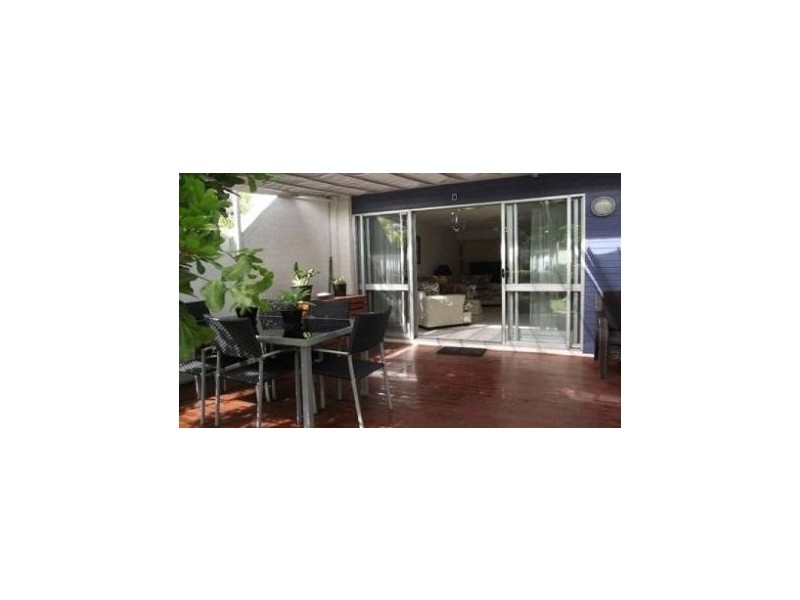 9B/10 Spinnaker Dr, Sandstone Point QLD 4511