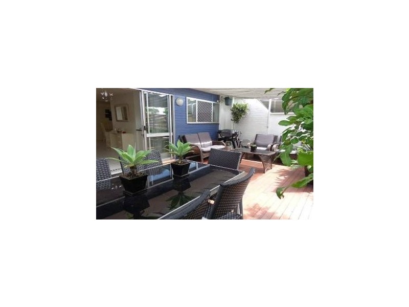 9B/10 Spinnaker Dr, Sandstone Point QLD 4511
