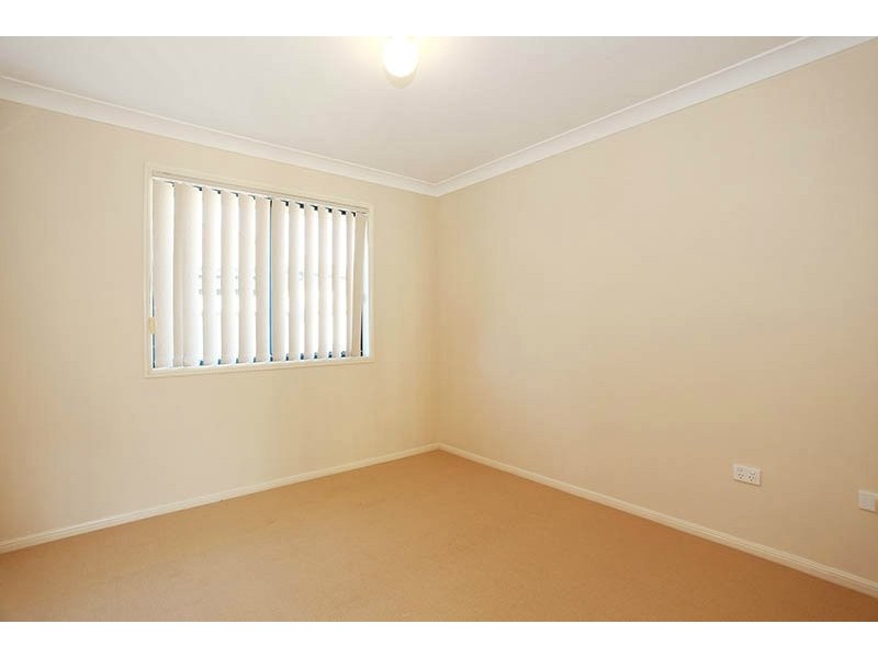 17 Mossman Way, Sandstone Point QLD 4511