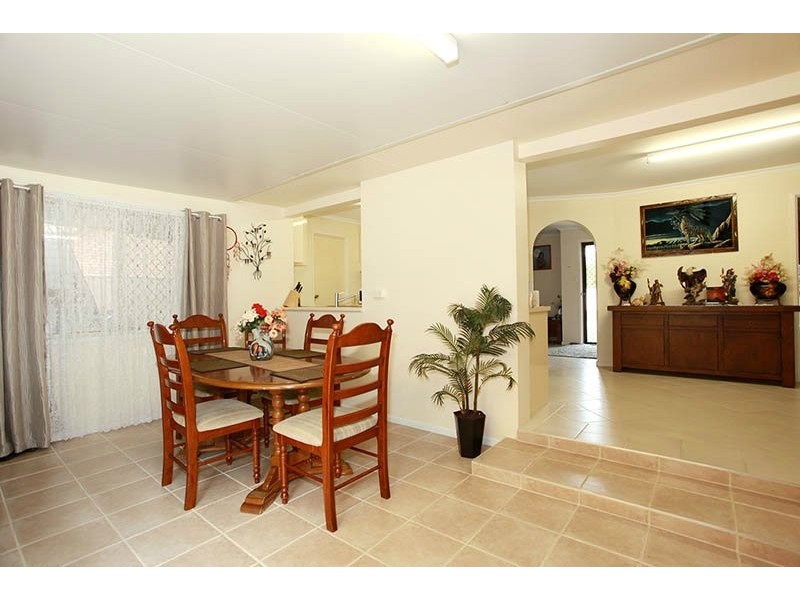 11 Hawaii Cres, Banksia Beach QLD 4507