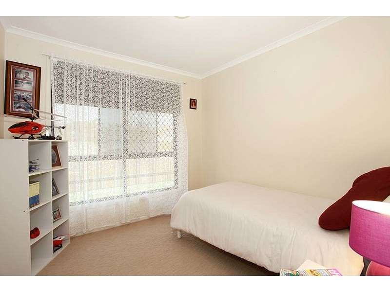 11 Hawaii Cres, Banksia Beach QLD 4507