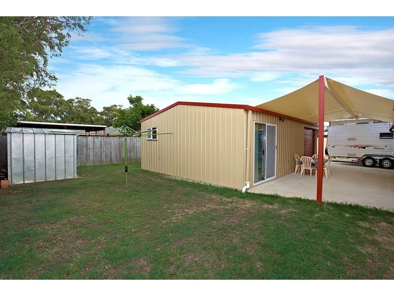 11 Hawaii Cres, Banksia Beach QLD 4507