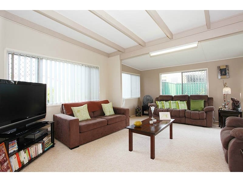 33 Wirraway Street, Bongaree QLD 4507