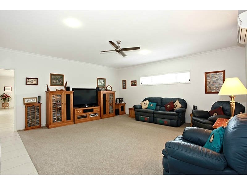 19-21 Hirst Court, Ningi QLD 4511