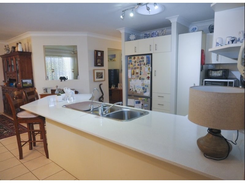 39 Clovelly Place, Sandstone Point QLD 4511