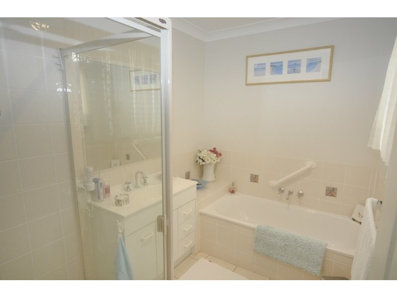 39 Clovelly Place, Sandstone Point QLD 4511