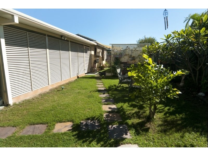 39 Clovelly Place, Sandstone Point QLD 4511