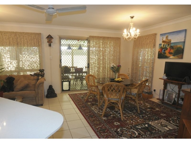 39 Clovelly Place, Sandstone Point QLD 4511