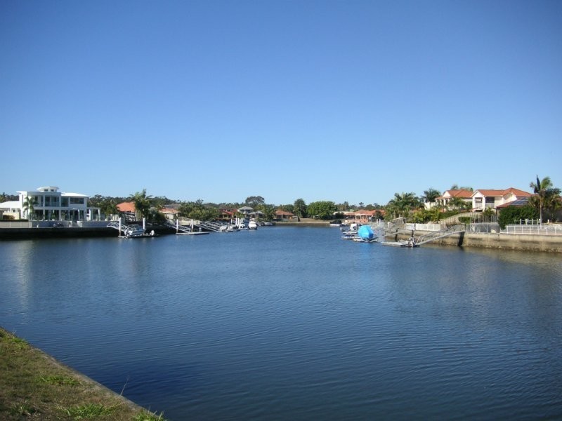 21 Dugong Crescent, Banksia Beach QLD 4507