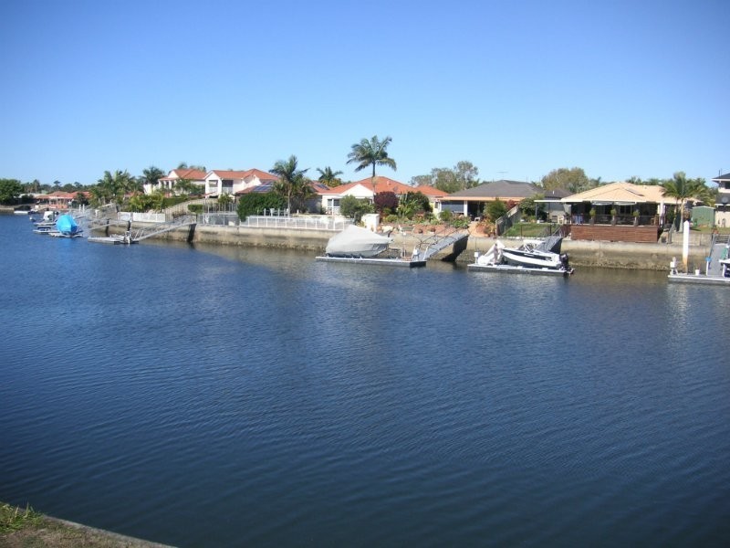 21 Dugong Crescent, Banksia Beach QLD 4507