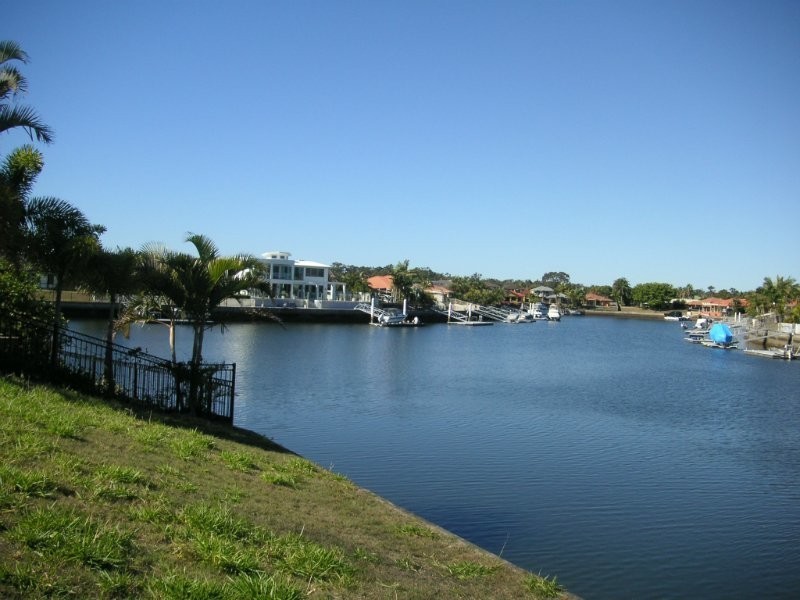 21 Dugong Crescent, Banksia Beach QLD 4507