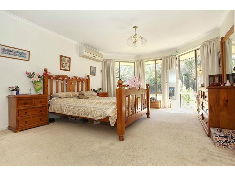 54 Bernborough Way, Ningi QLD 4511