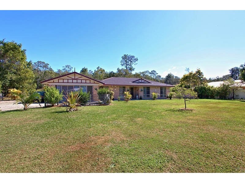 54 Bernborough Way, Ningi QLD 4511