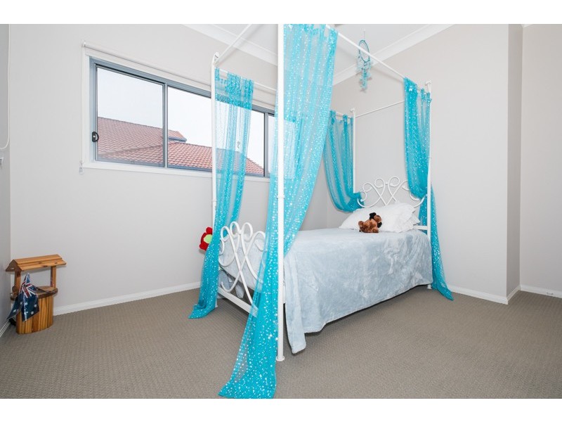 61 Cosmos Avenue, Banksia Beach QLD 4507