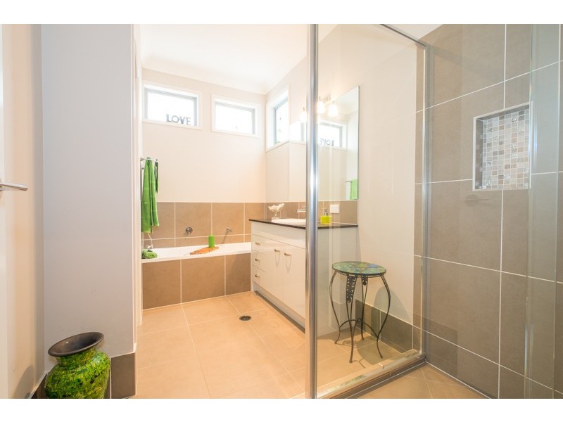 61 Cosmos Avenue, Banksia Beach QLD 4507