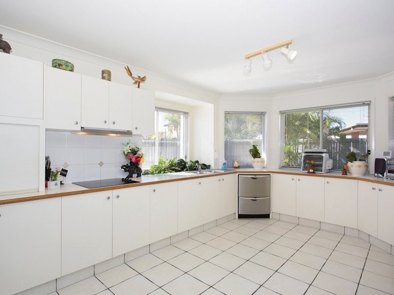 108 Voyagers Drive, Banksia Beach QLD 4507