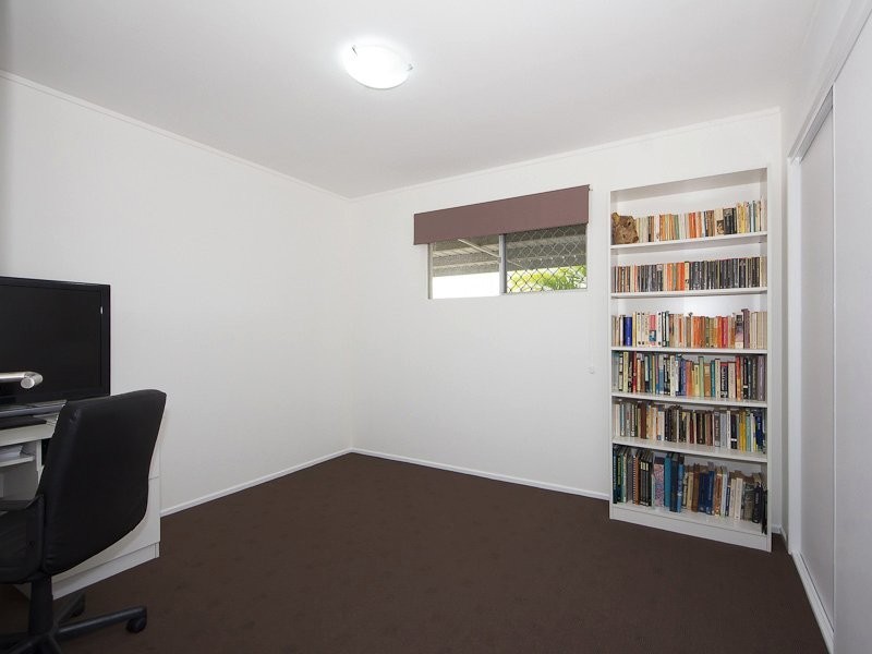 23 Mc Dowall St, Bongaree QLD 4507