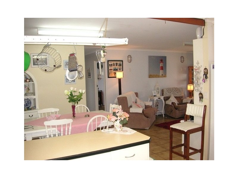 14 Gidya Avenue, Bongaree QLD 4507