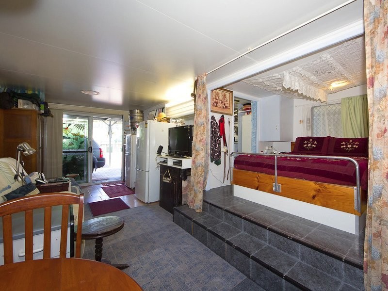 Site 94 Bribie Island Caravan Park Woorim Qld 4507 Go Gecko Bribie Island Withdrawn