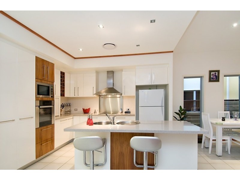 105/8 Spinnaker Drive, Sandstone Point QLD 4511