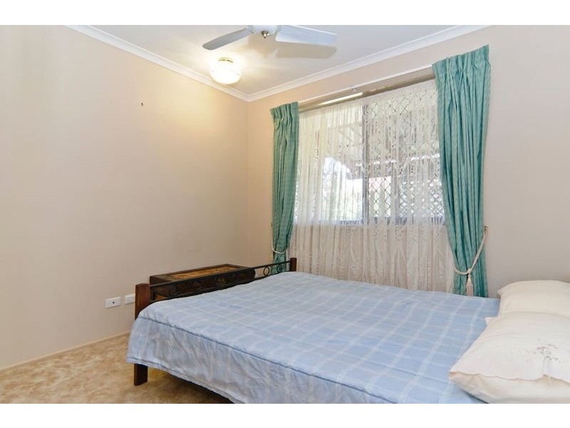 20 Lachlan Crescent, Sandstone Point QLD 4511