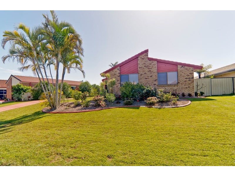 20 Lachlan Crescent, Sandstone Point QLD 4511