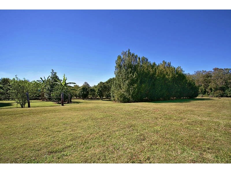 183 Tinney Road, Upper Caboolture QLD 4510