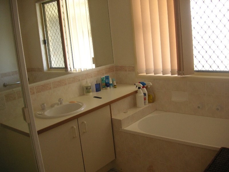 2/5 Carl Court, Banksia Beach QLD 4507