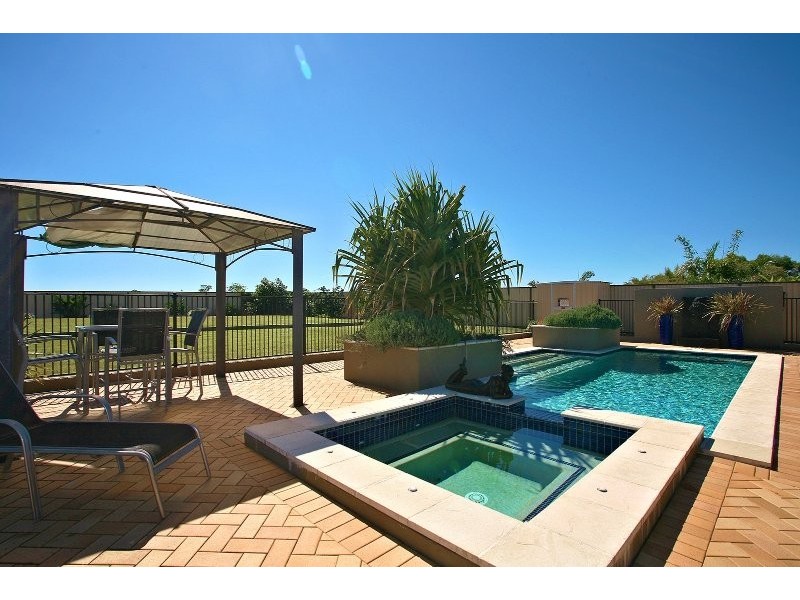 20 Muldoon Place, Ningi QLD 4511