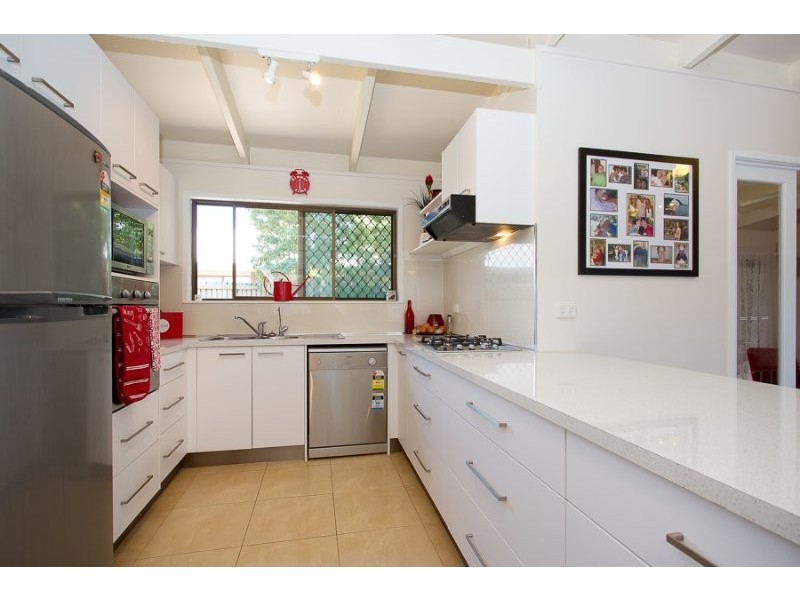 11 Kittyhawk Street, Bongaree QLD 4507