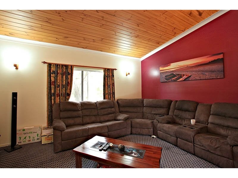 71 Leahy Rd, Caboolture QLD 4510