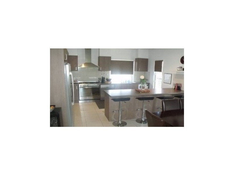 15 Dewdrop Place, Ningi QLD 4511