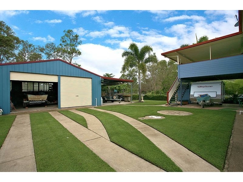 35 Moffatt Esplanade, Toorbul QLD 4510