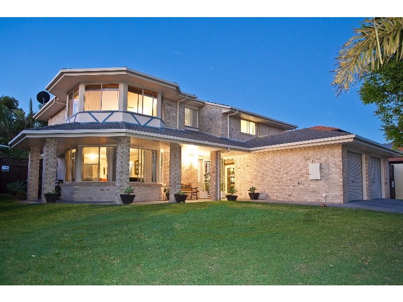 227 Endeavour Drive, Banksia Beach QLD 4507