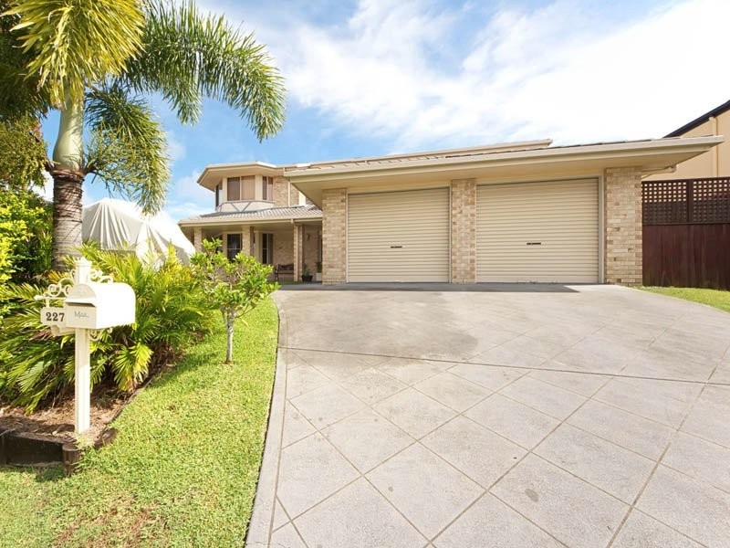 227 Endeavour Drive, Banksia Beach QLD 4507