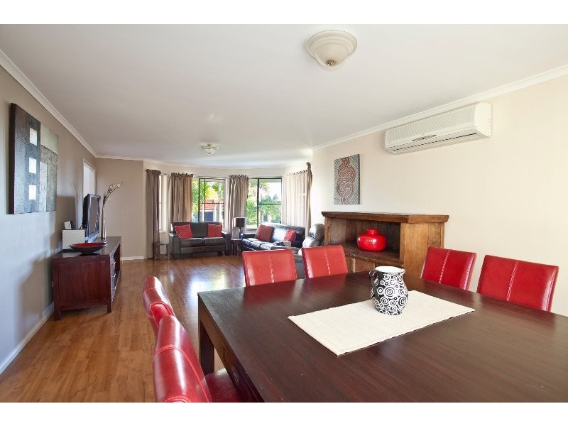 227 Endeavour Drive, Banksia Beach QLD 4507