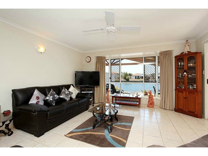 2/72 Pacific Drive, Banksia Beach QLD 4507