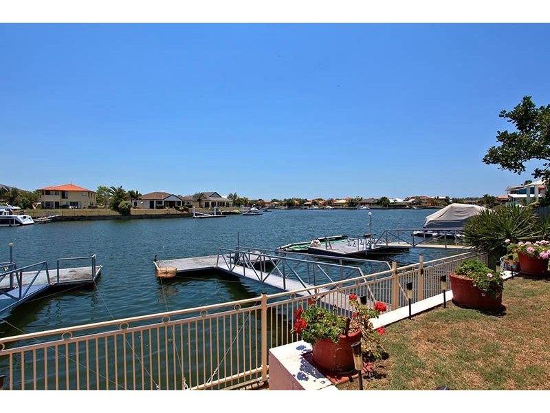 2/72 Pacific Drive, Banksia Beach QLD 4507