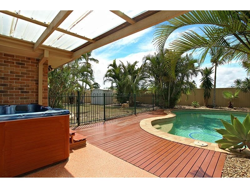 115 Endeavour Drive, Banksia Beach QLD 4507