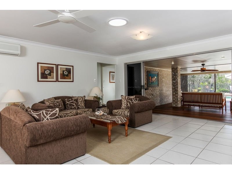 5-7 Scaroni Court, Ningi QLD 4511