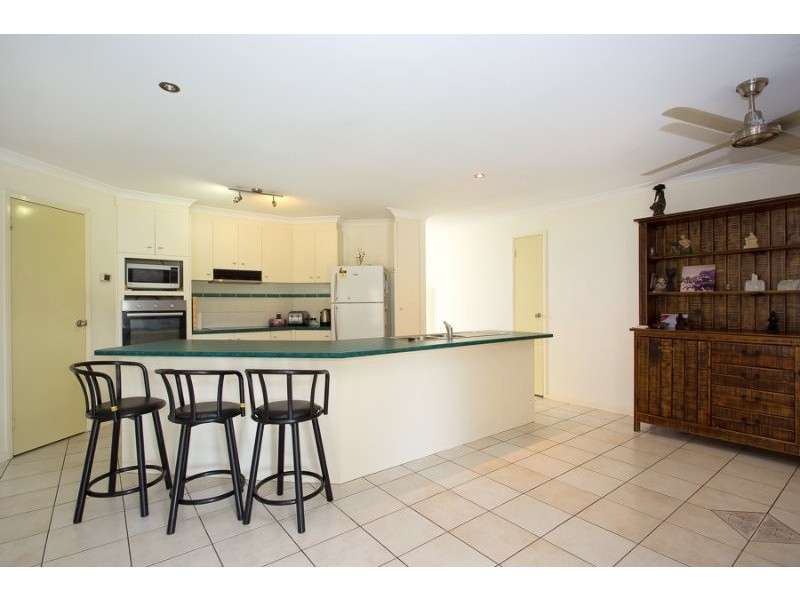 18 Headsail Drive, Banksia Beach QLD 4507