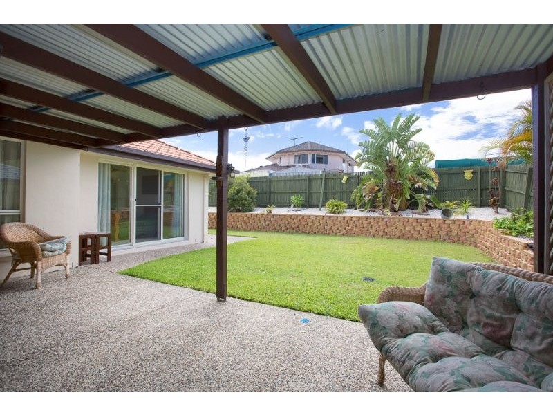18 Headsail Drive, Banksia Beach QLD 4507