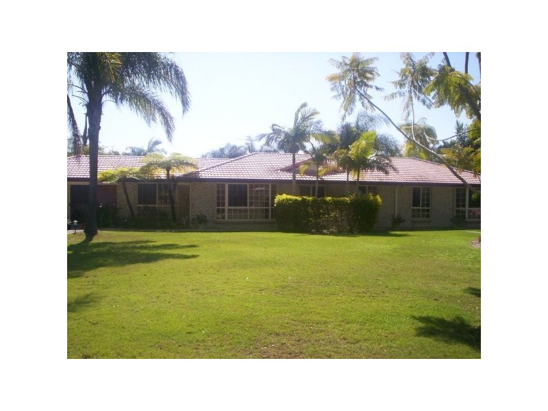 8 Alex Ave, Ningi QLD 4511